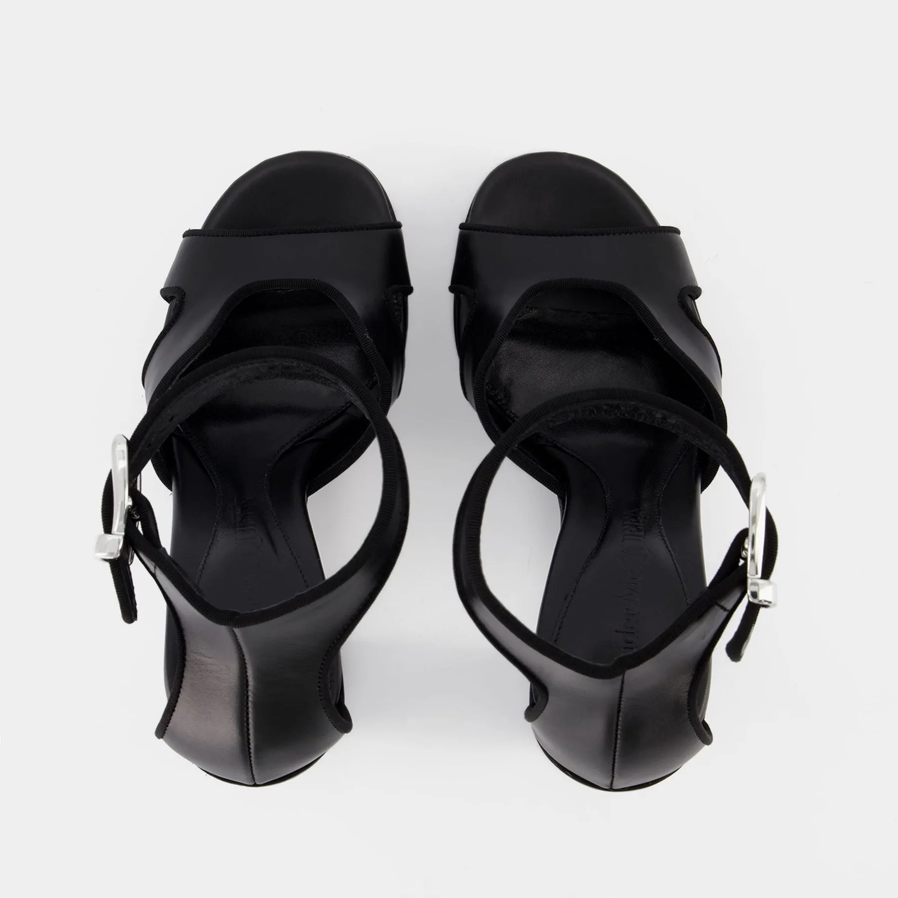 Black Leather Pumps With Silver Hardware