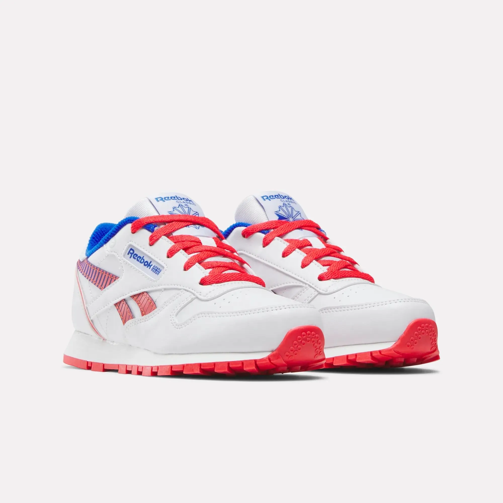 Classic Leather Step 'n Flash 2.0 Shoes (Little Kids)