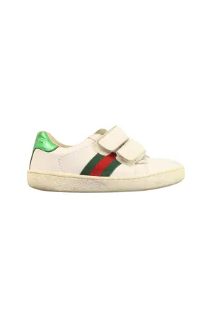 Gucci Sneakers (EU23)
