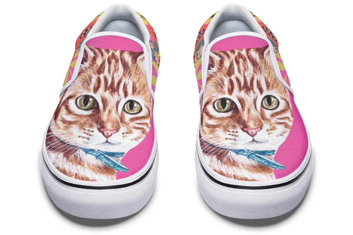 Joyful Tabby Cat Slip-On Shoes
