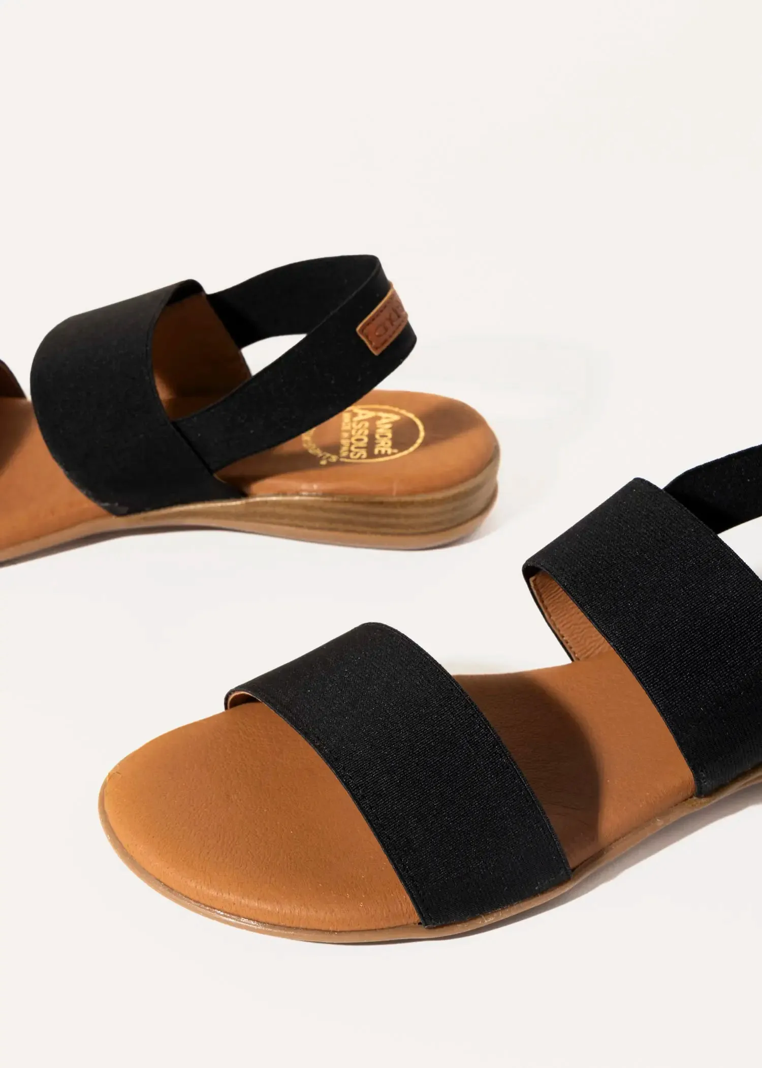 Nigella Sandal