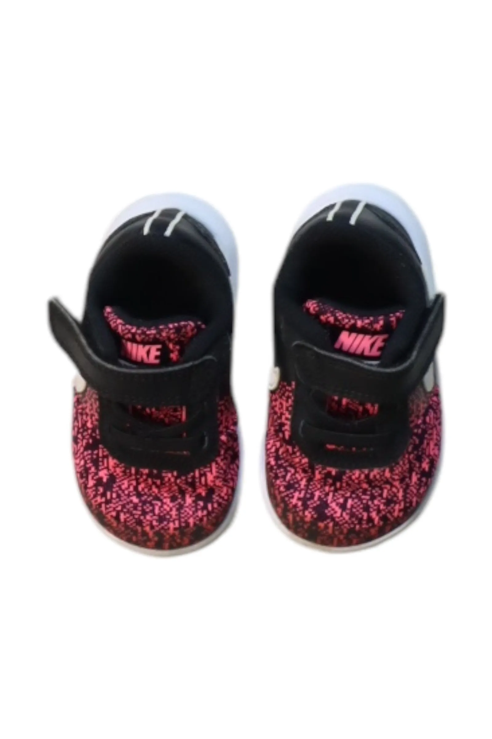 Nike Sneakers 12-18M (EU19)