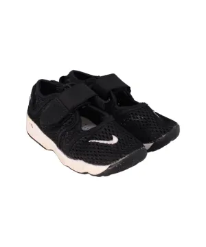 Nike Sneakers 3T (EU25)