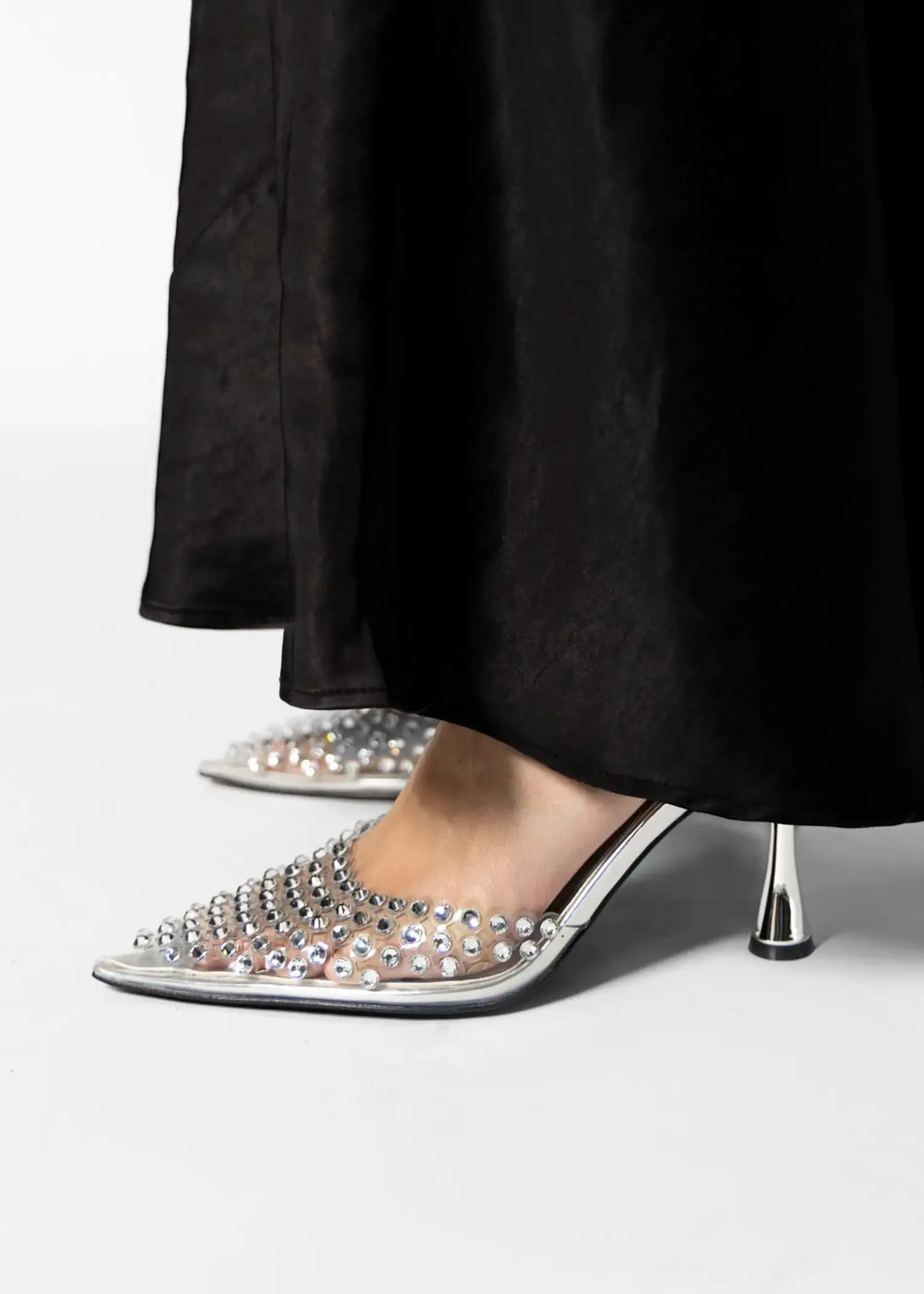 Shiner Slingback Pump