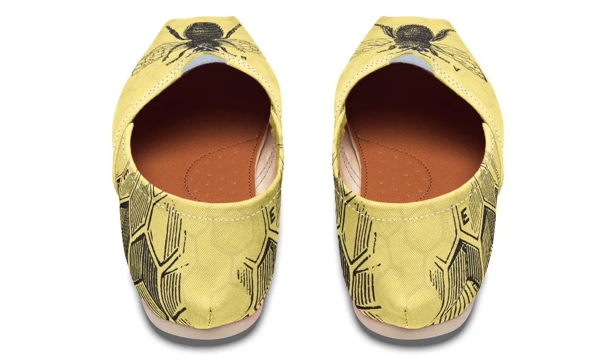Vintage Bee Diagram Casual Shoes